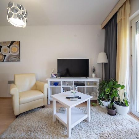 Sunshine Apartment Kotor Bagian luar foto